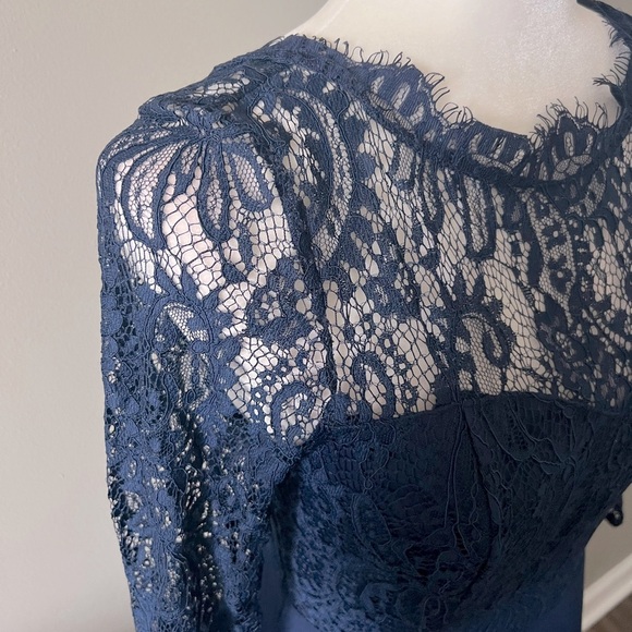 FRANCESCA’S navy blue lace mini dress size M - Picture 2 of 16